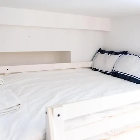 Seaside Tiny Treasure Apartman *